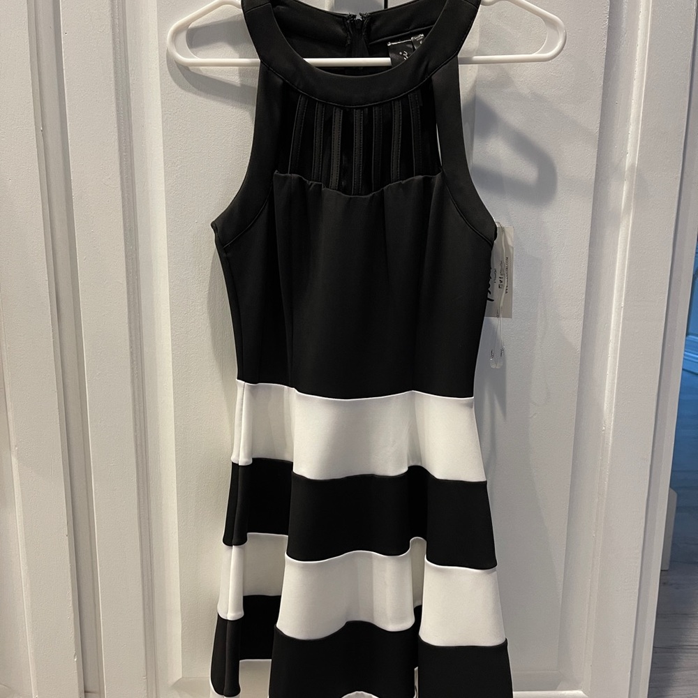 Brand new- Trixxi Black and white dress size 5